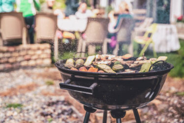 Gas oder Holzkohlegrill?